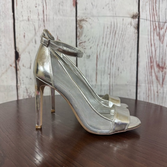BCBGeneration Metallic Silver Open Toe Ankle Strapped Mesh side High Heels 7 GUC - Picture 2 of 16